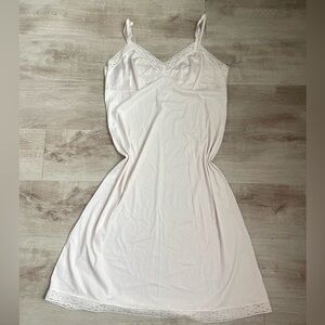 Vanity Fair Cream Lace Trim Chemise